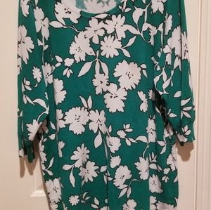Emerald green flowered light sweater